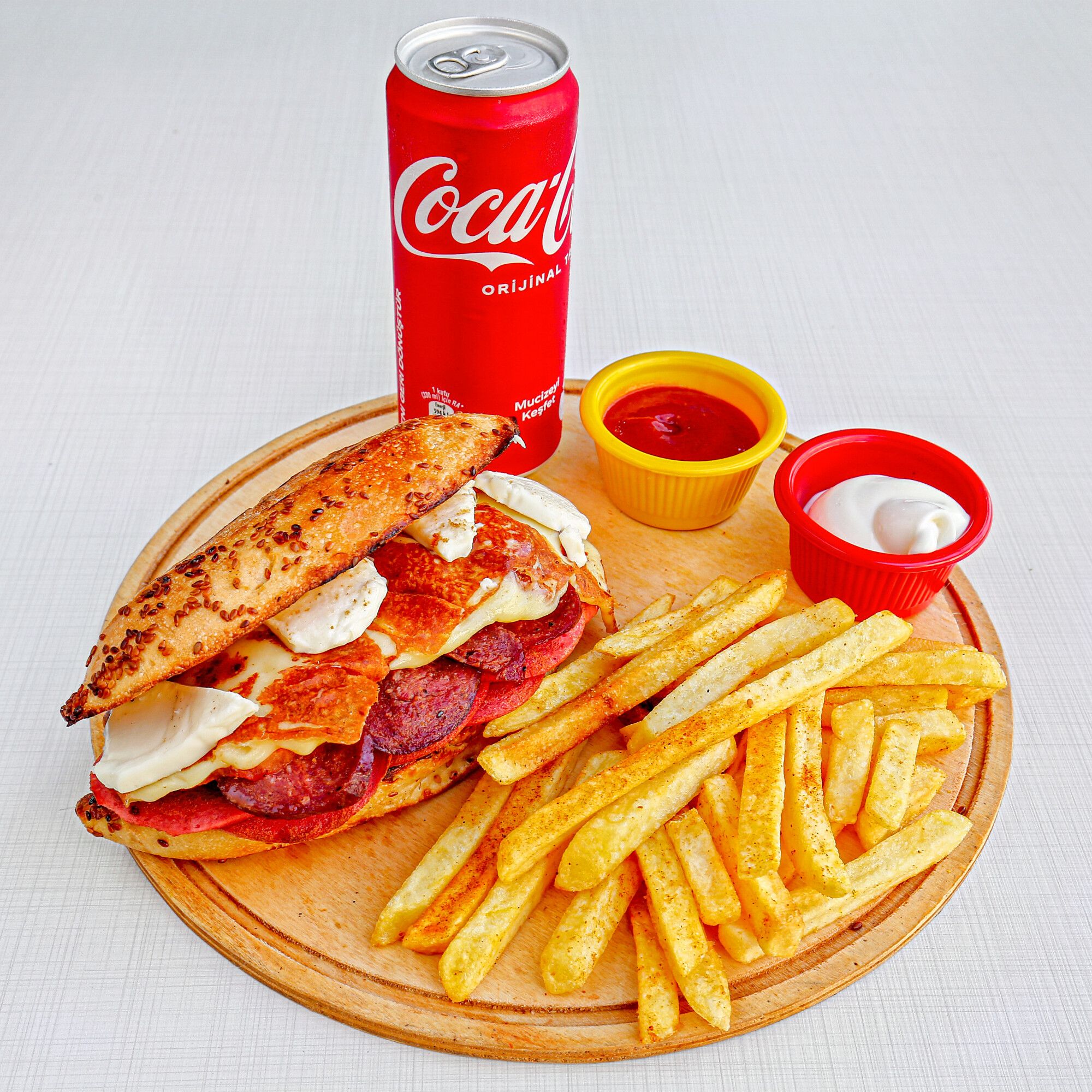 Menü İzmir Kumru+Patates+Kola