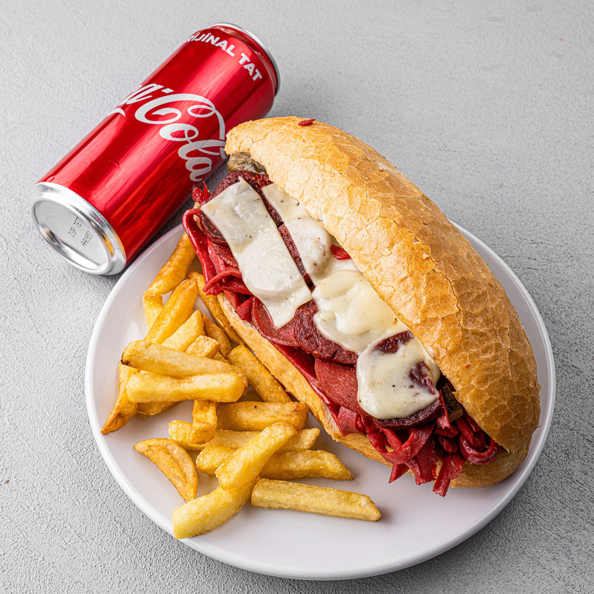 Menü Üçlü Peynirli Kumru+Patates+Kola