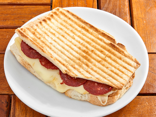 Sucuk Kaşar Savaş Cheddar Ayvalık